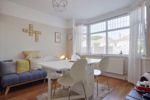 Dining Room (Pot. Bed Four)- click for photo gallery